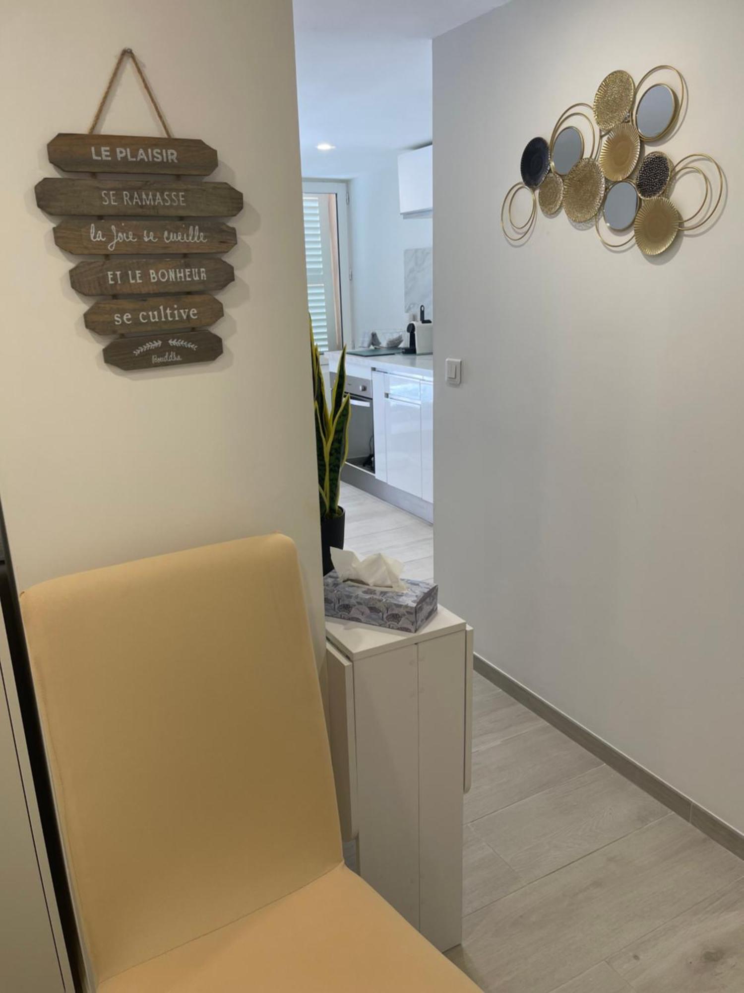 Grand Studio Neuf A 50 M Du Port Saint-Tropez Luaran gambar