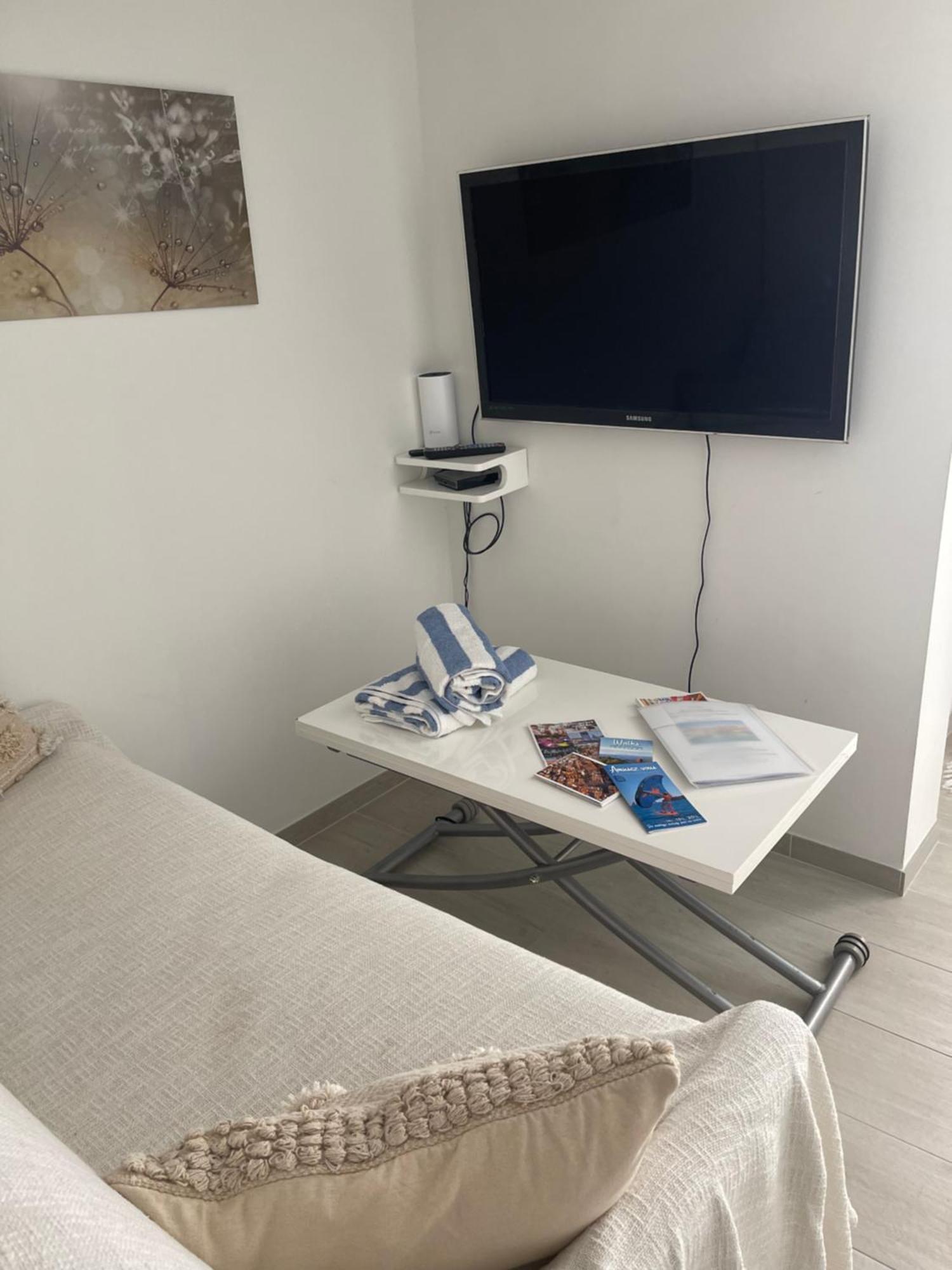 Grand Studio Neuf A 50 M Du Port Saint-Tropez Luaran gambar